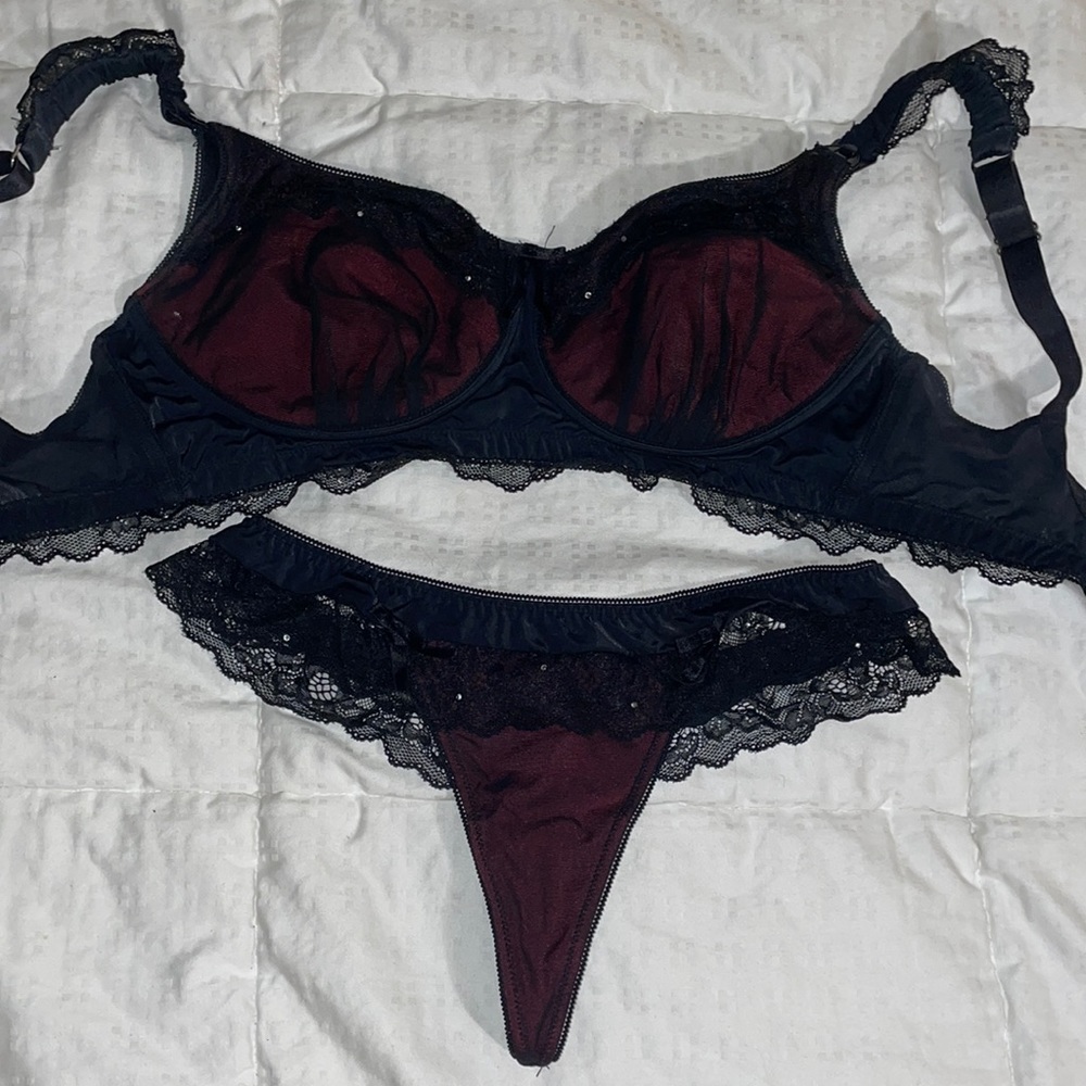 Maternity nursing Bra is 36 dd thong M this is high-end expensive gorgeo…